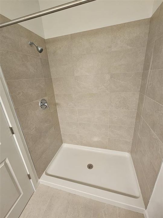 For Rent: $2,390 (3 beds, 2 baths, 1687 Square Feet)