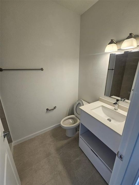 For Rent: $2,390 (3 beds, 2 baths, 1687 Square Feet)