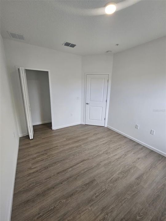 For Rent: $2,390 (3 beds, 2 baths, 1687 Square Feet)