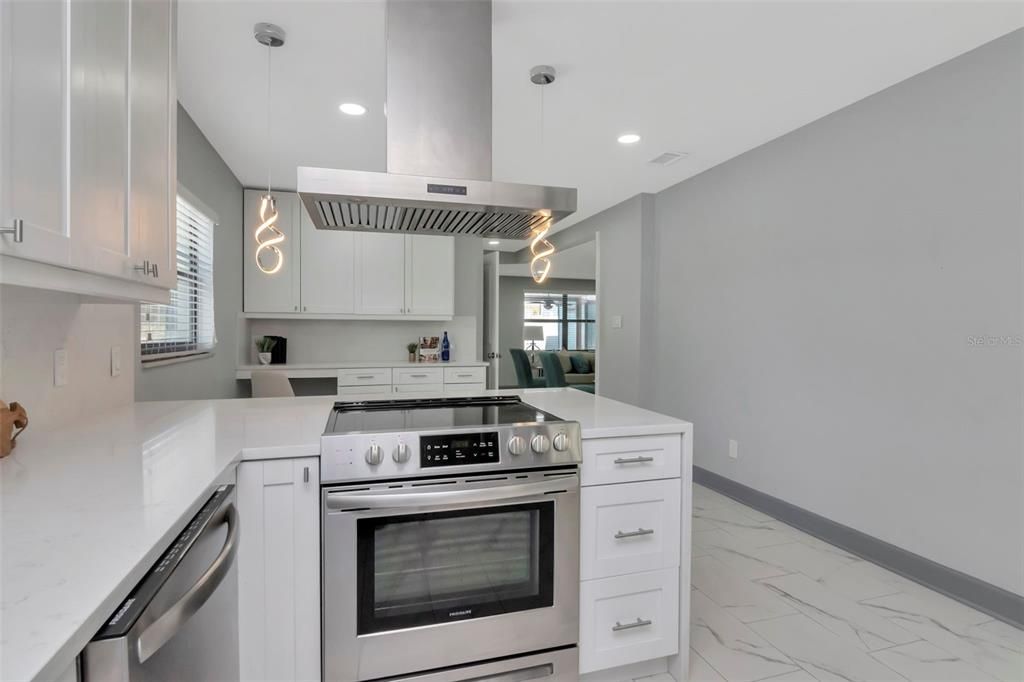En Venta: $600,000 (3 camas, 3 baños, 1793 Pies cuadrados)