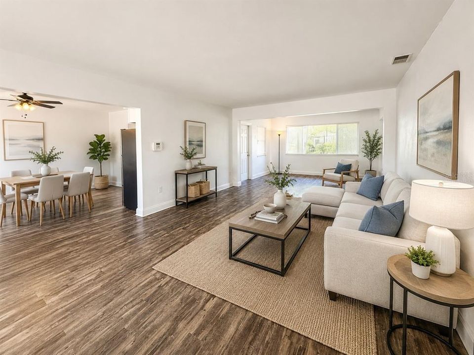 Active With Contract: $315,000 (3 beds, 2 baths, 1358 Square Feet)