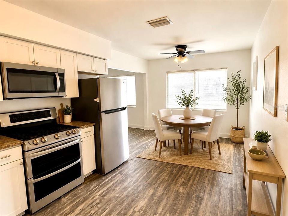 Active With Contract: $315,000 (3 beds, 2 baths, 1358 Square Feet)