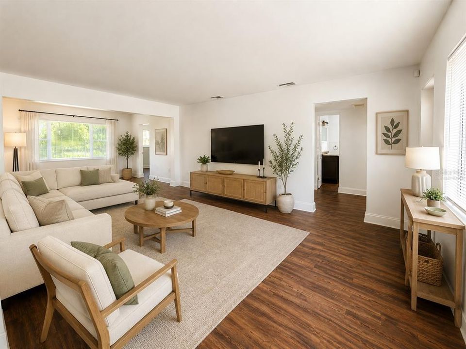 Active With Contract: $315,000 (3 beds, 2 baths, 1358 Square Feet)