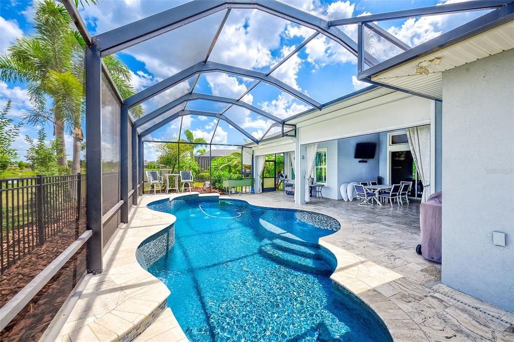 Activo con contrato: $929,900 (4 camas, 3 baños, 3350 Pies cuadrados)