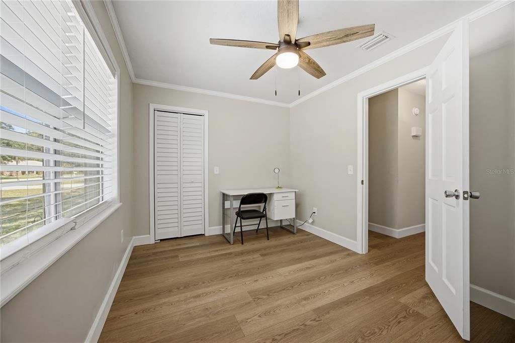For Sale: $290,000 (3 beds, 2 baths, 1424 Square Feet)