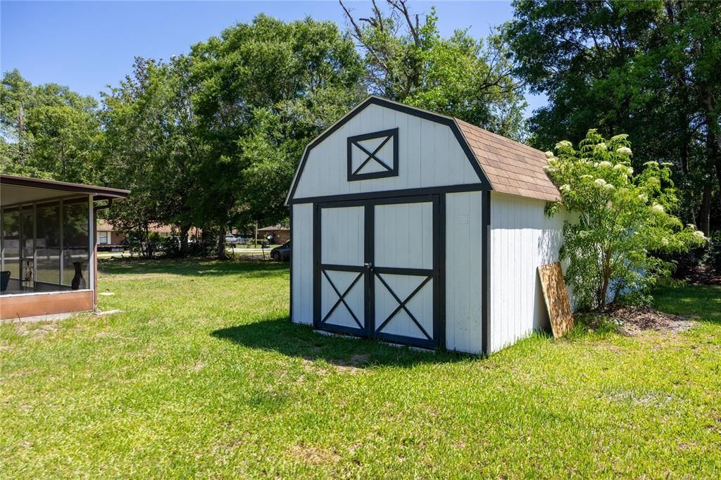 For Sale: $290,000 (3 beds, 2 baths, 1424 Square Feet)