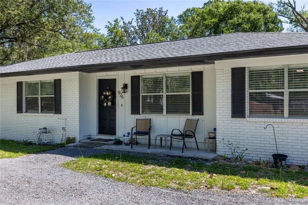 For Sale: $290,000 (3 beds, 2 baths, 1424 Square Feet)