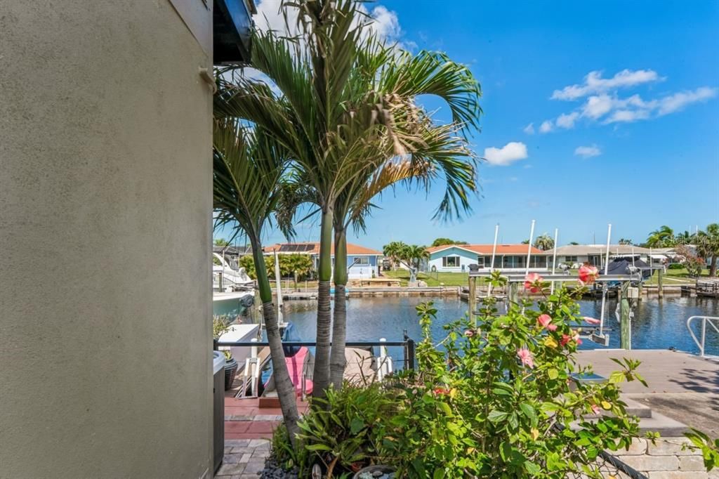 En Venta: $975,000 (3 camas, 2 baños, 2286 Pies cuadrados)