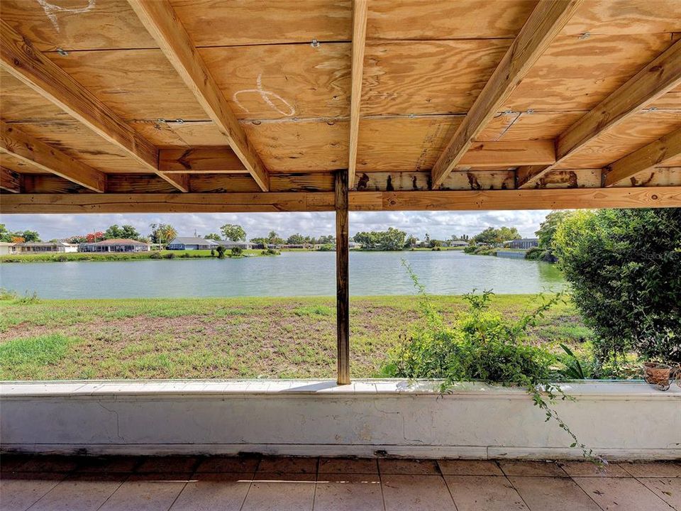 For Sale: $298,000 (2 beds, 2 baths, 1215 Square Feet)
