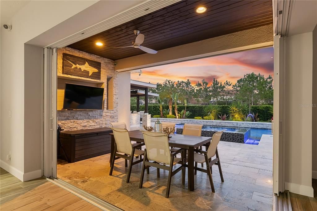 Activo con contrato: $1,290,000 (5 camas, 4 baños, 3457 Pies cuadrados)