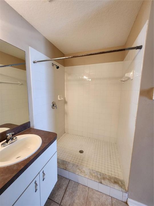 Под контрактом: $1,995 (3 спален, 2 ванн, 1521 Квадратных фут)