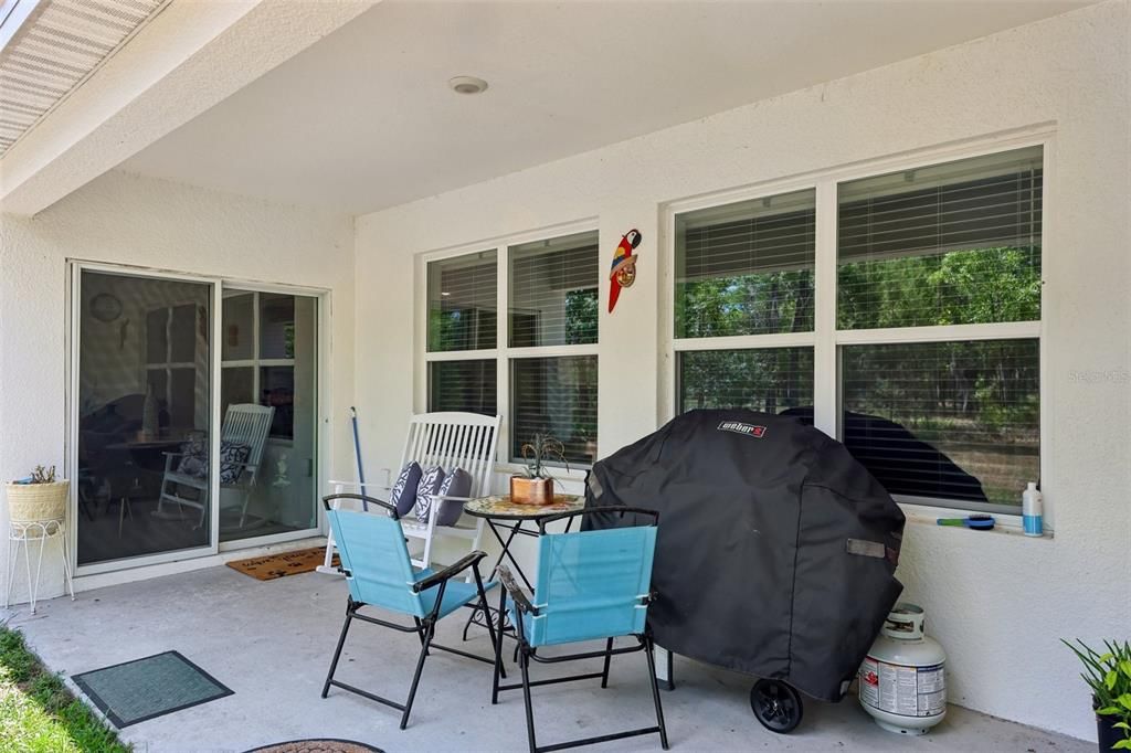 For Sale: $299,990 (4 beds, 2 baths, 2319 Square Feet)