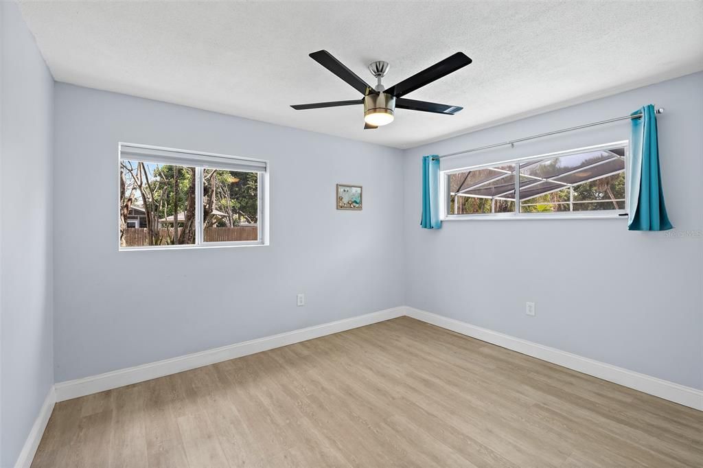 For Sale: $642,000 (4 beds, 2 baths, 1864 Square Feet)