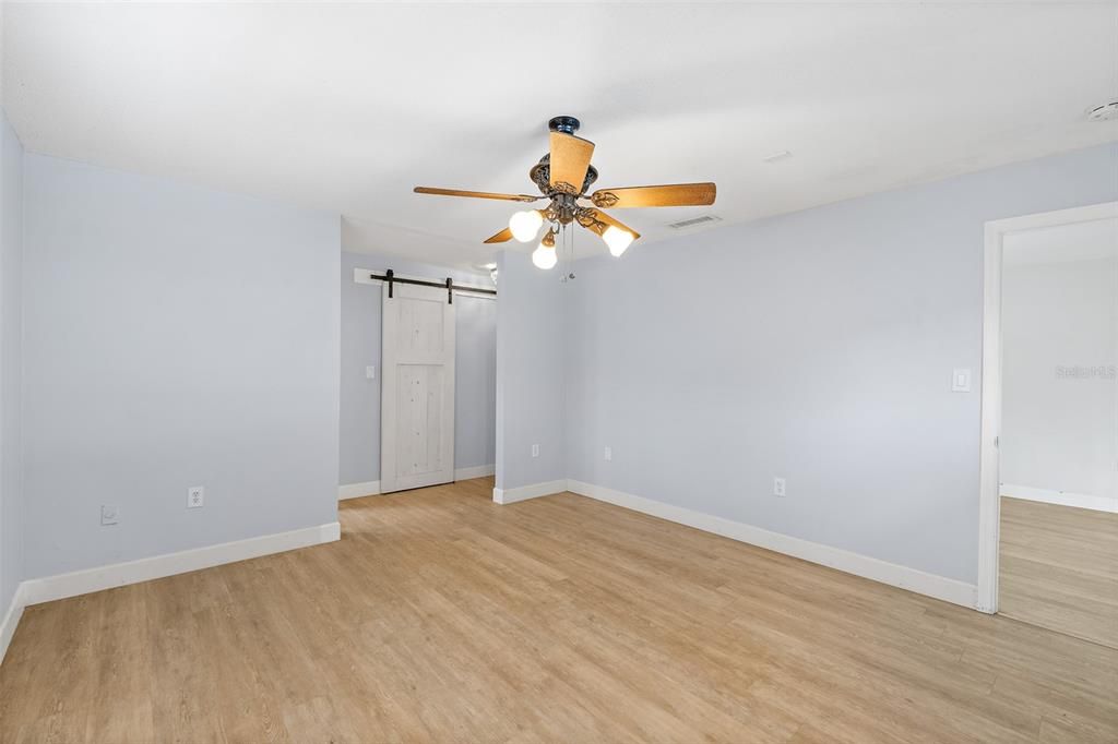 For Sale: $642,000 (4 beds, 2 baths, 1864 Square Feet)