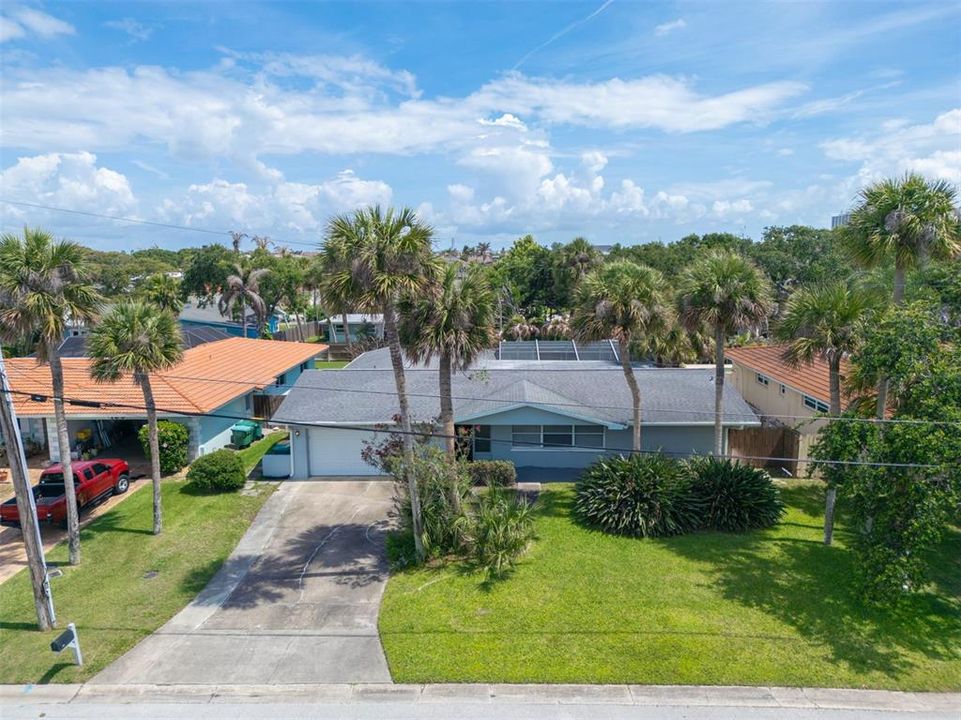 For Sale: $642,000 (4 beds, 2 baths, 1864 Square Feet)