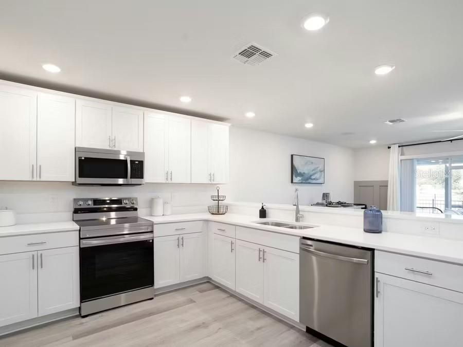 En Venta: $339,360 (3 camas, 2 baños, 1730 Pies cuadrados)