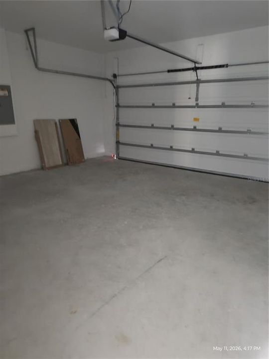 For Rent: $1,800 (4 beds, 2 baths, 1800 Square Feet)