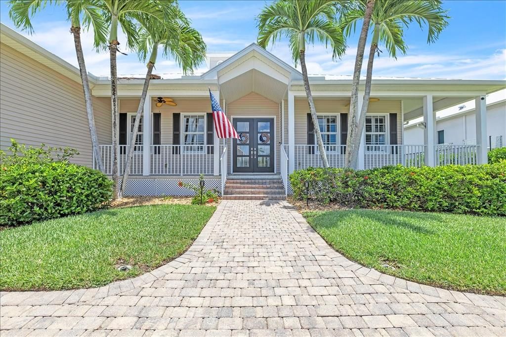 For Sale: $675,000 (4 beds, 2 baths, 2449 Square Feet)