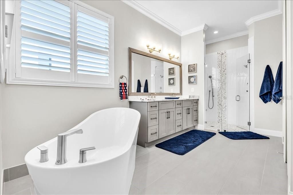 For Sale: $675,000 (4 beds, 2 baths, 2449 Square Feet)