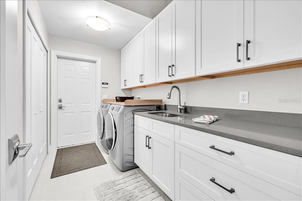 For Sale: $675,000 (4 beds, 2 baths, 2449 Square Feet)