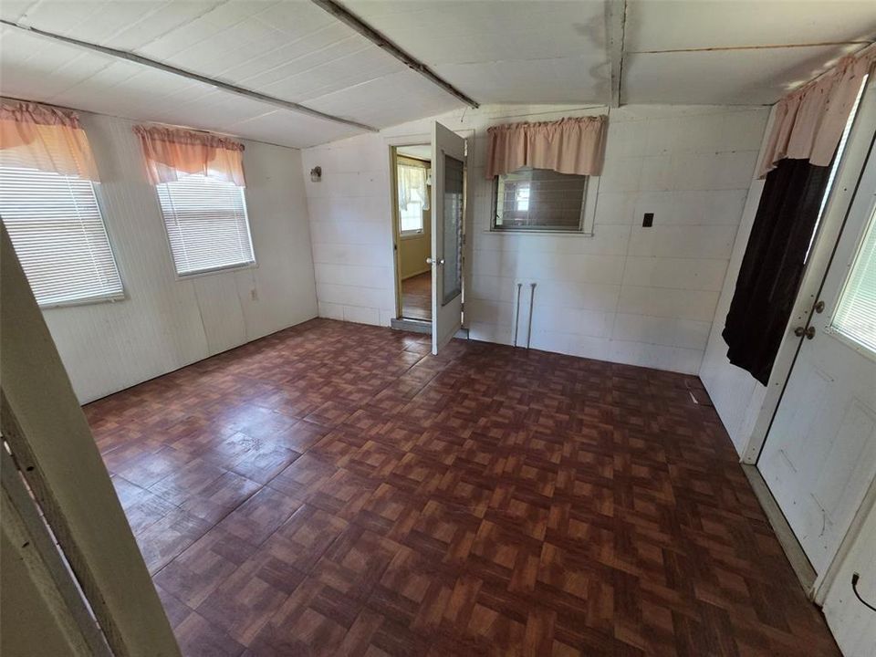 En Venta: $159,900 (2 camas, 1 baños, 892 Pies cuadrados)