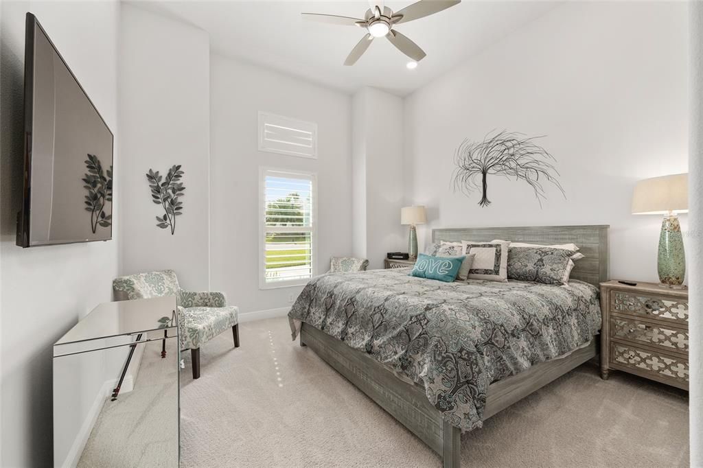 For Sale: $1,049,000 (3 beds, 3 baths, 3162 Square Feet)