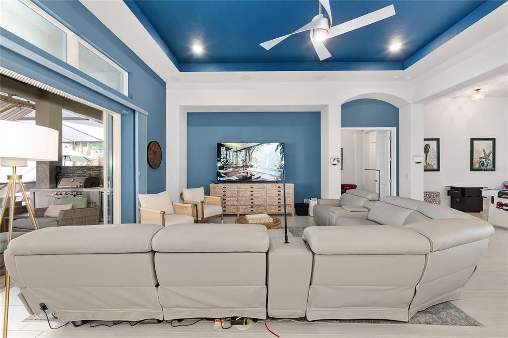 For Sale: $1,049,000 (3 beds, 3 baths, 3162 Square Feet)