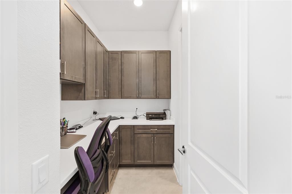 For Sale: $1,049,000 (3 beds, 3 baths, 3162 Square Feet)