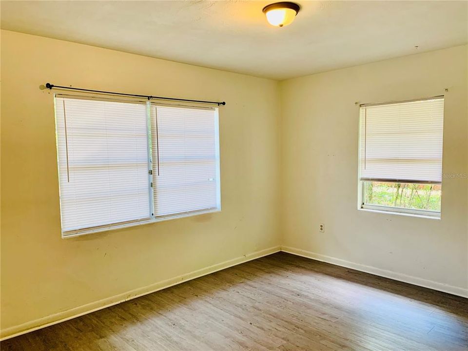 В аренду: $1,900 (3 спален, 2 ванн, 1558 Квадратных фут)