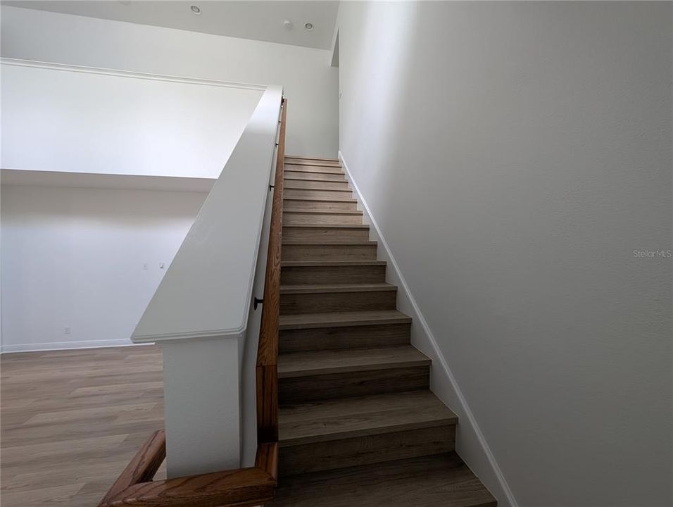 Active With Contract: $2,900 (3 beds, 2 baths, 1848 Square Feet)