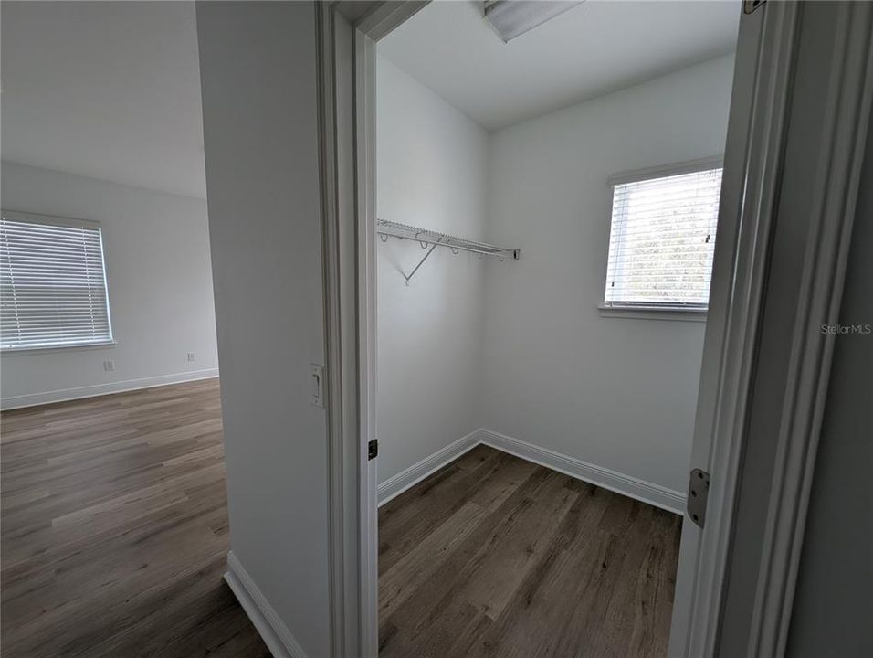 Active With Contract: $2,900 (3 beds, 2 baths, 1848 Square Feet)