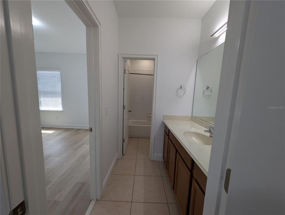 Active With Contract: $2,900 (3 beds, 2 baths, 1848 Square Feet)