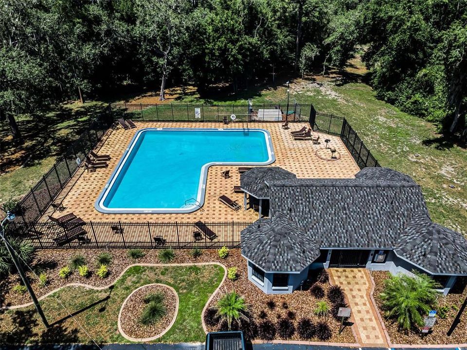 На продажу: $274,900 (3 спален, 2 ванн, 1260 Квадратных фут)