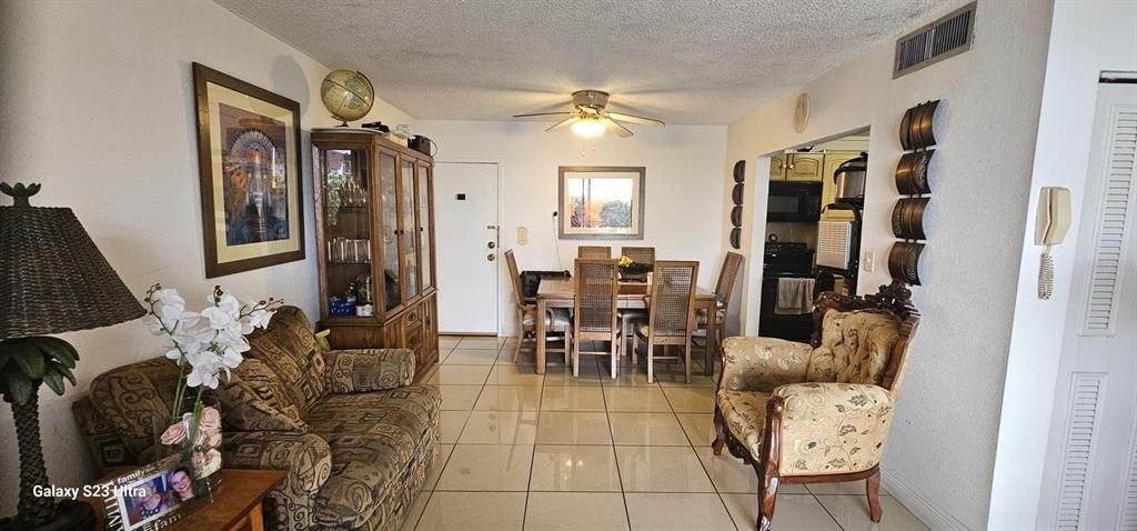 En Venta: $248,000 (2 camas, 1 baños, 0 Pies cuadrados)