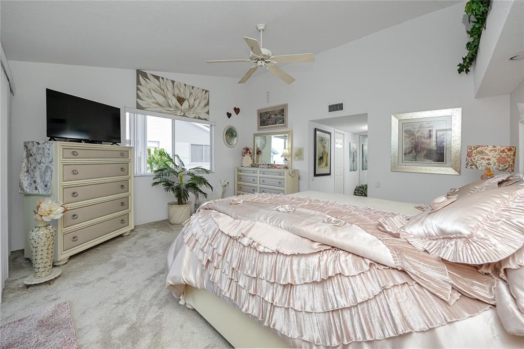 For Sale: $525,000 (3 beds, 4 baths, 2174 Square Feet)