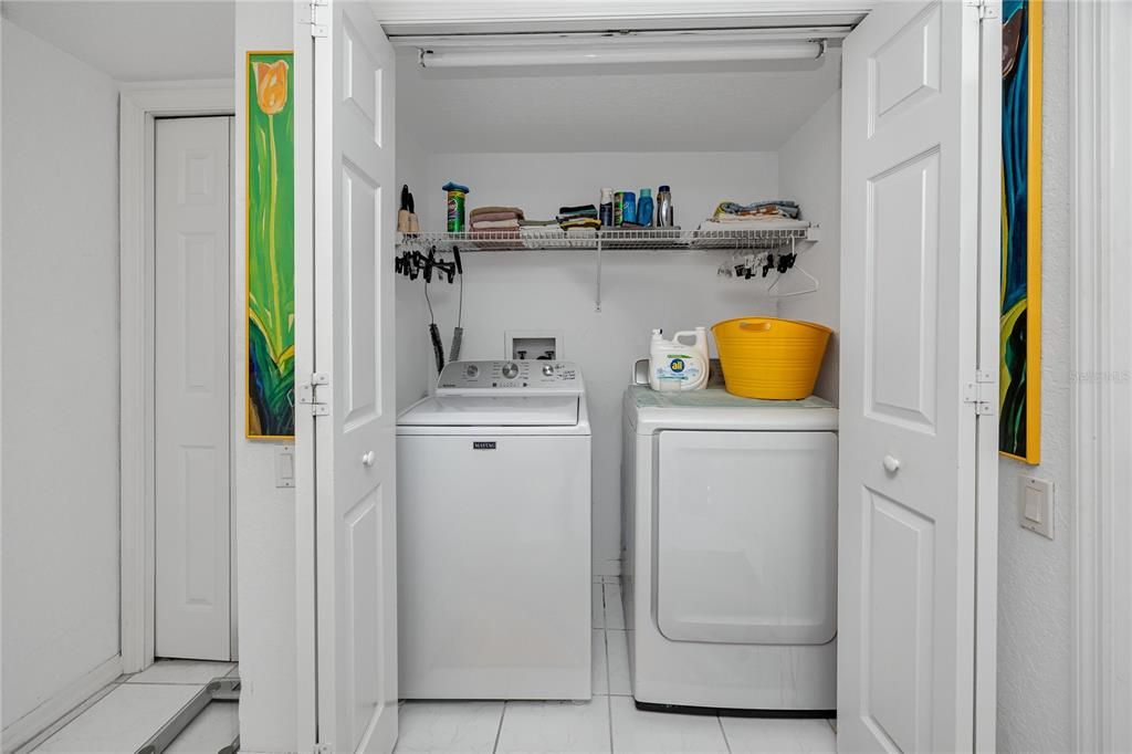 For Sale: $525,000 (3 beds, 4 baths, 2174 Square Feet)