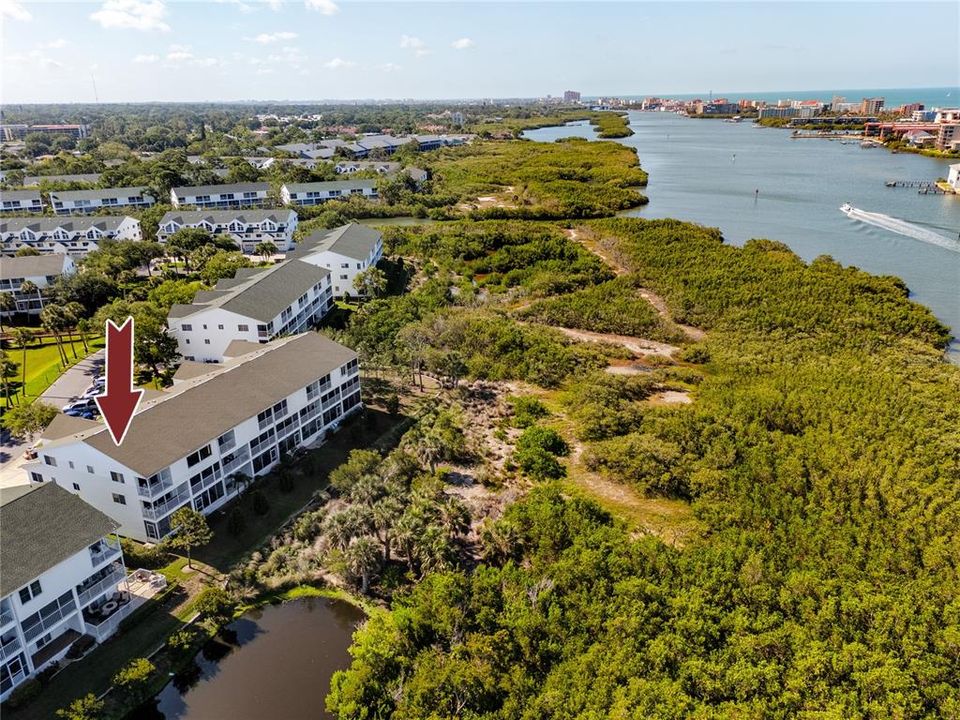 For Sale: $525,000 (3 beds, 4 baths, 2174 Square Feet)