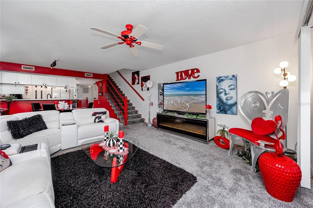 For Sale: $525,000 (3 beds, 4 baths, 2174 Square Feet)