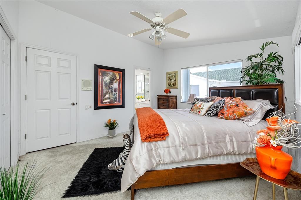 For Sale: $525,000 (3 beds, 4 baths, 2174 Square Feet)