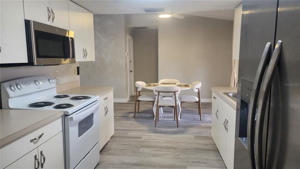 En Venta: $229,000 (2 camas, 2 baños, 1109 Pies cuadrados)