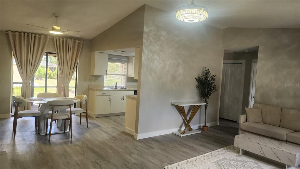En Venta: $229,000 (2 camas, 2 baños, 1109 Pies cuadrados)