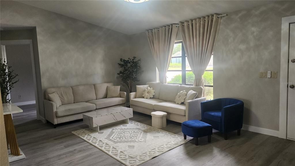En Venta: $229,000 (2 camas, 2 baños, 1109 Pies cuadrados)