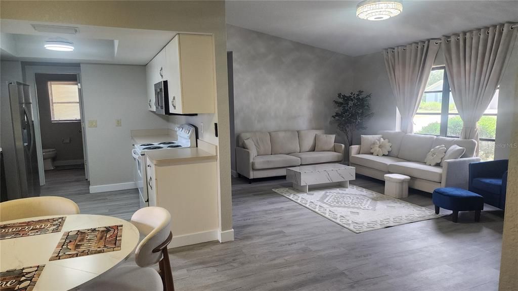 En Venta: $229,000 (2 camas, 2 baños, 1109 Pies cuadrados)