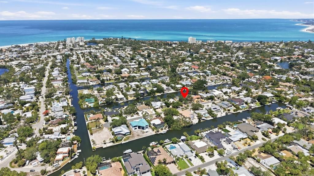 Vendido Recientemente: $1,050,000 (2 camas, 2 baños, 1681 Pies cuadrados)