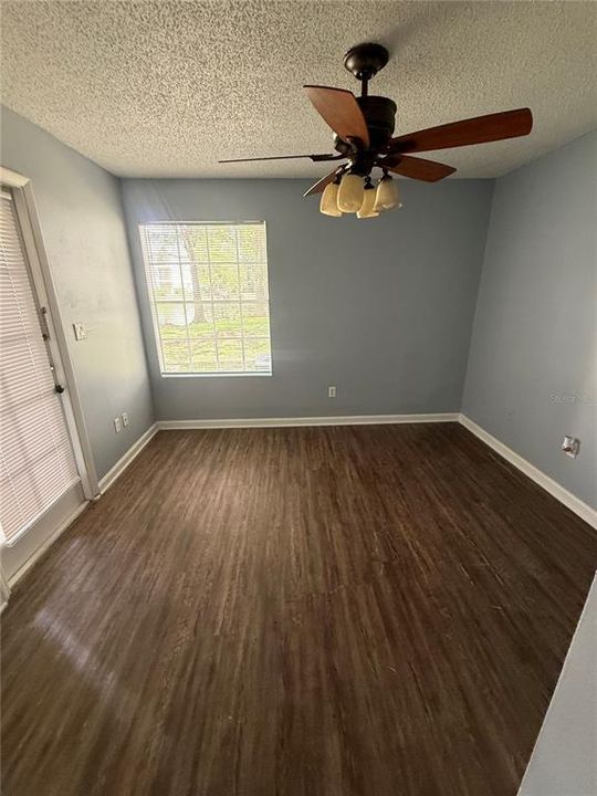 В аренду: $1,200 (1 спален, 1 ванн, 526 Квадратных фут)