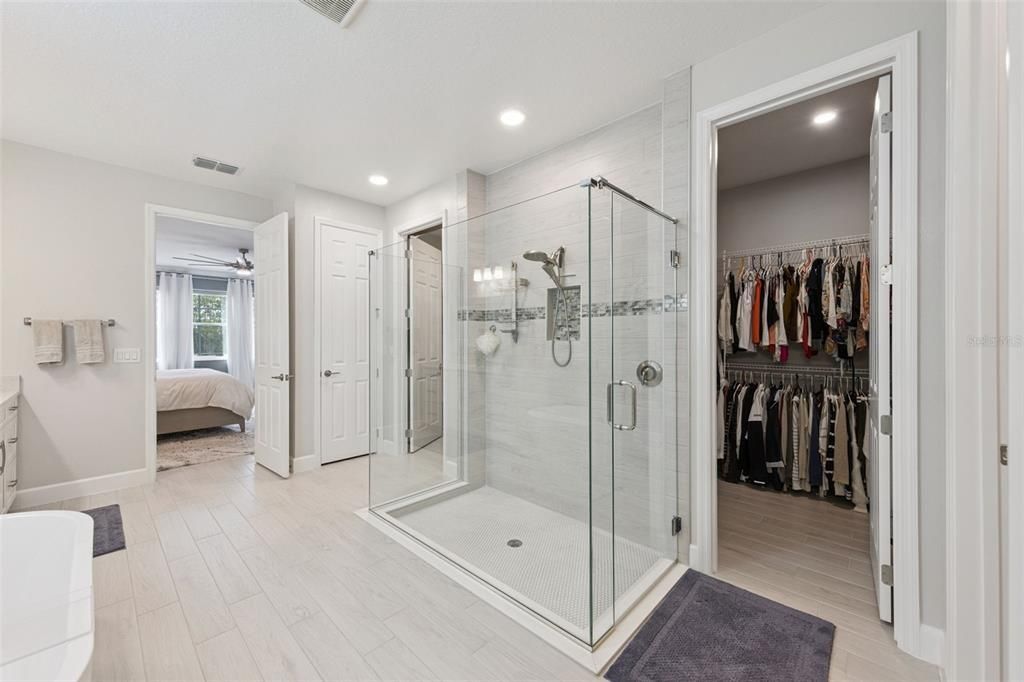 For Sale: $1,125,000 (4 beds, 3 baths, 4234 Square Feet)