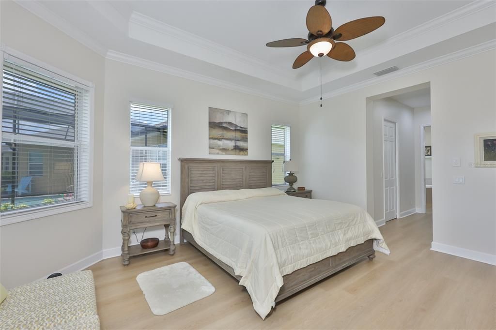 For Sale: $649,999 (3 beds, 2 baths, 2377 Square Feet)