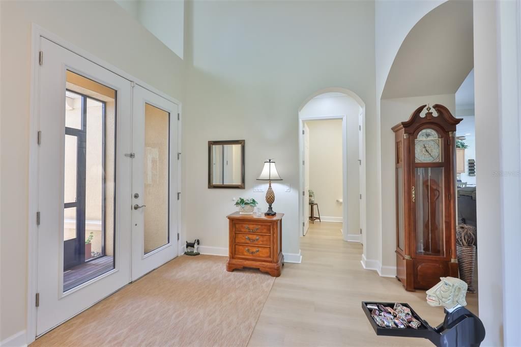 For Sale: $649,999 (3 beds, 2 baths, 2377 Square Feet)