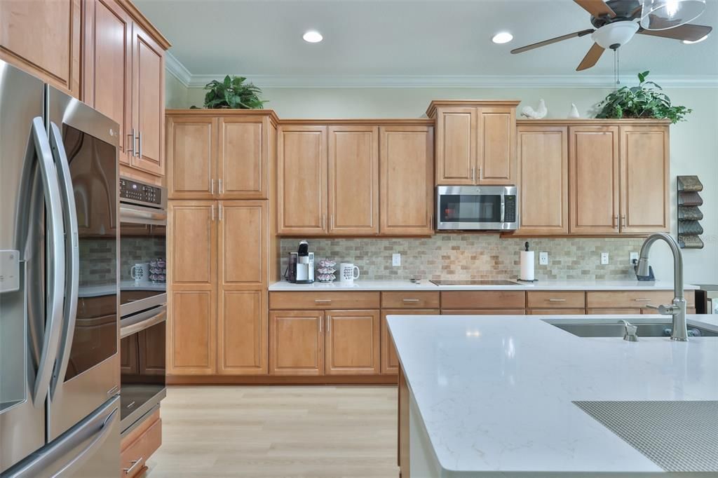 For Sale: $649,999 (3 beds, 2 baths, 2377 Square Feet)