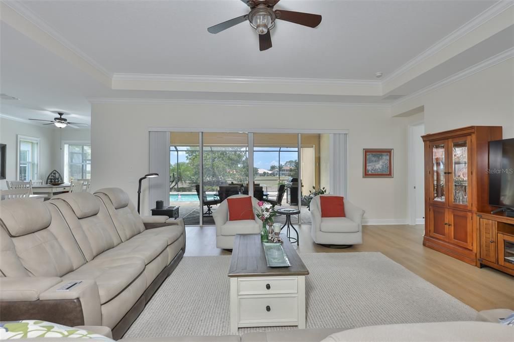 For Sale: $649,999 (3 beds, 2 baths, 2377 Square Feet)